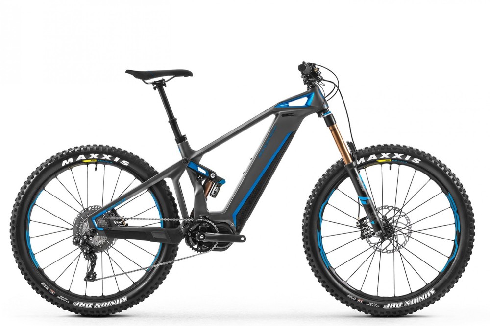 Nous avons re&ccedil;u le Mondraker e-Crusher RR ! Premier E-Mountain Bike tout suspendu TOUT carbone